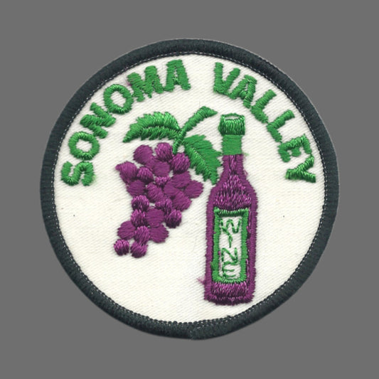 Vintage SONOMA VALLEY Wine and Grapes Souvenir Patch SEW ON 3 Inch - SONOMA-37/01