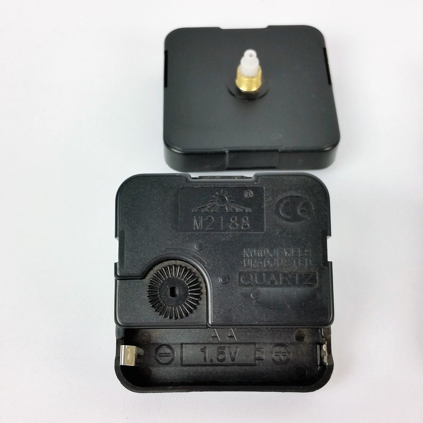 1 Quartz Clock Movement Mechanism and Serpentine Style Brass Colored Hands Set Kit DIY Repair Parts