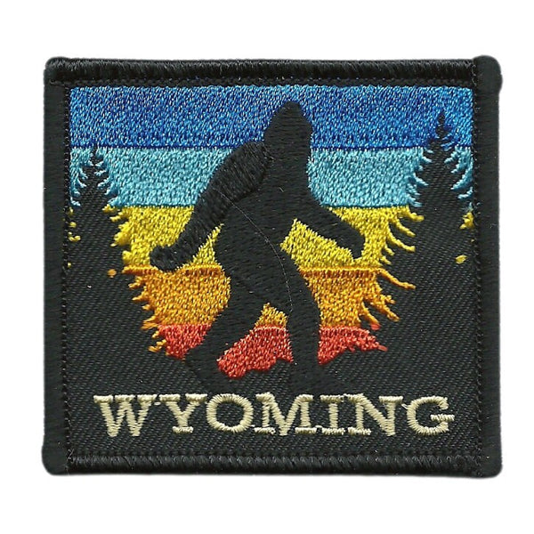 Wyoming Patch – WY Bigfoot Retro Sunset Trees - Iron On Souvenir Patch 2.5" – Embellishment Applique – Travel Gift Sasquatch Rectangle